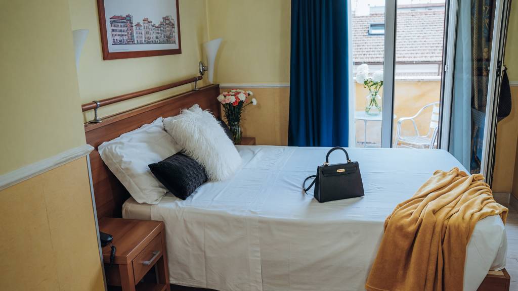 A7300488--hotel-windrose-roma
