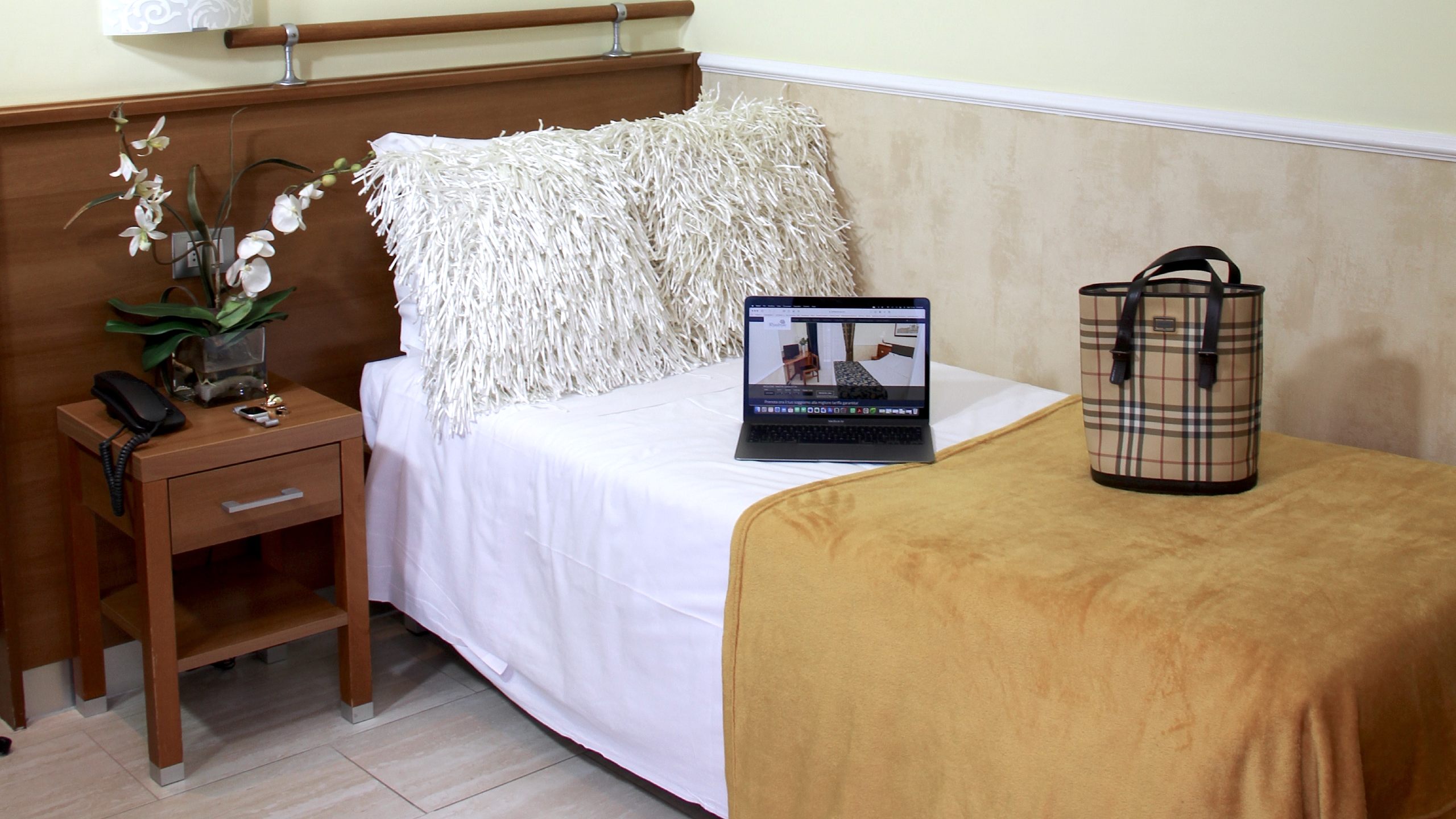Hotel-Windrose-Camera-Singola-con-terrazza-Orizzontale-IMG_2653