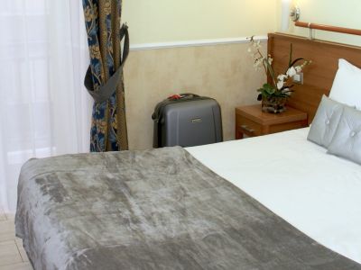 Hotel-Windrose-Camera-Matrimoniale-con-balcone-Orizzontale-IMG_2665